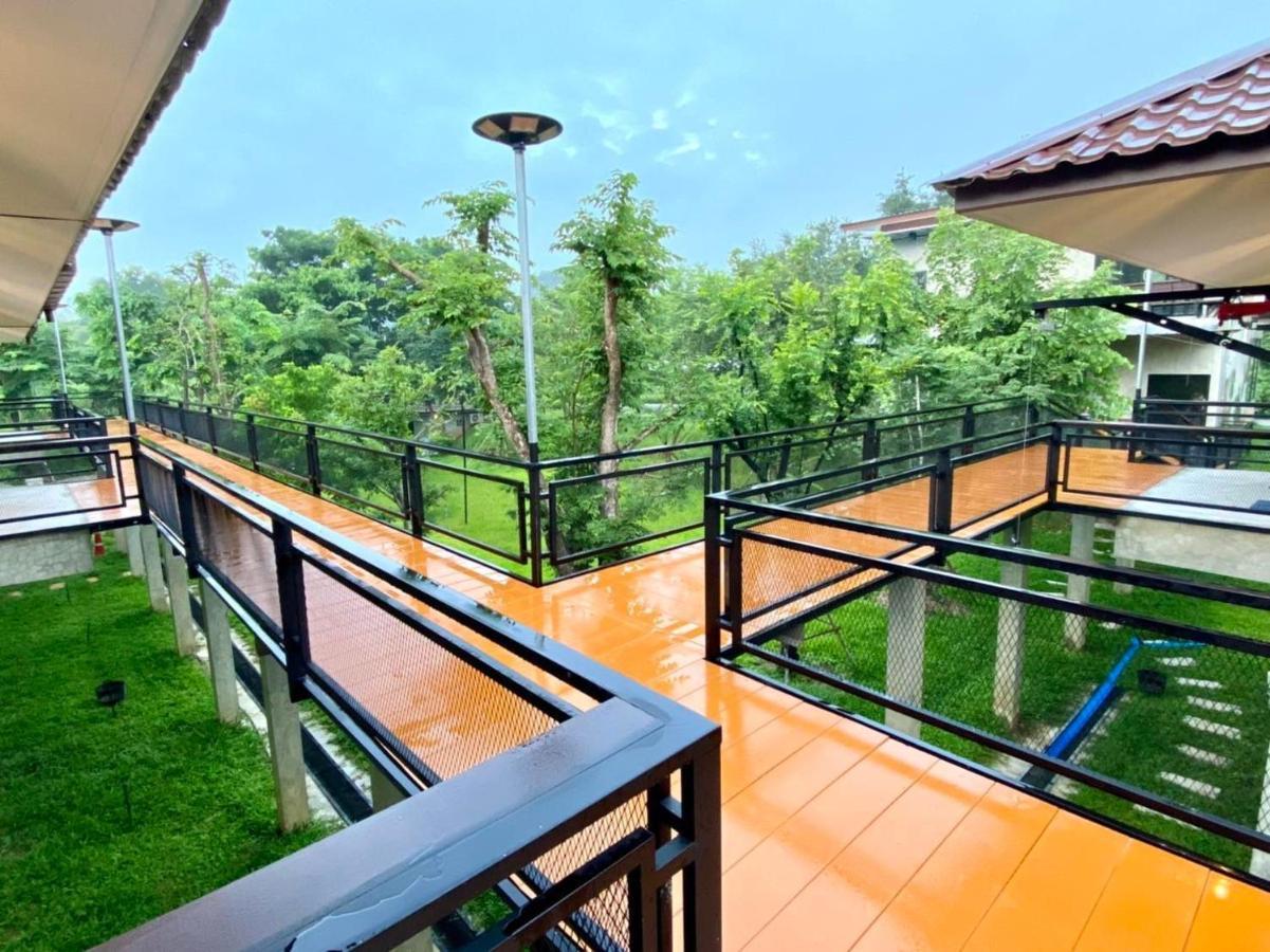 บ้านต้นไม้โฮมสเตย์อุทัยธานี Exterior photo