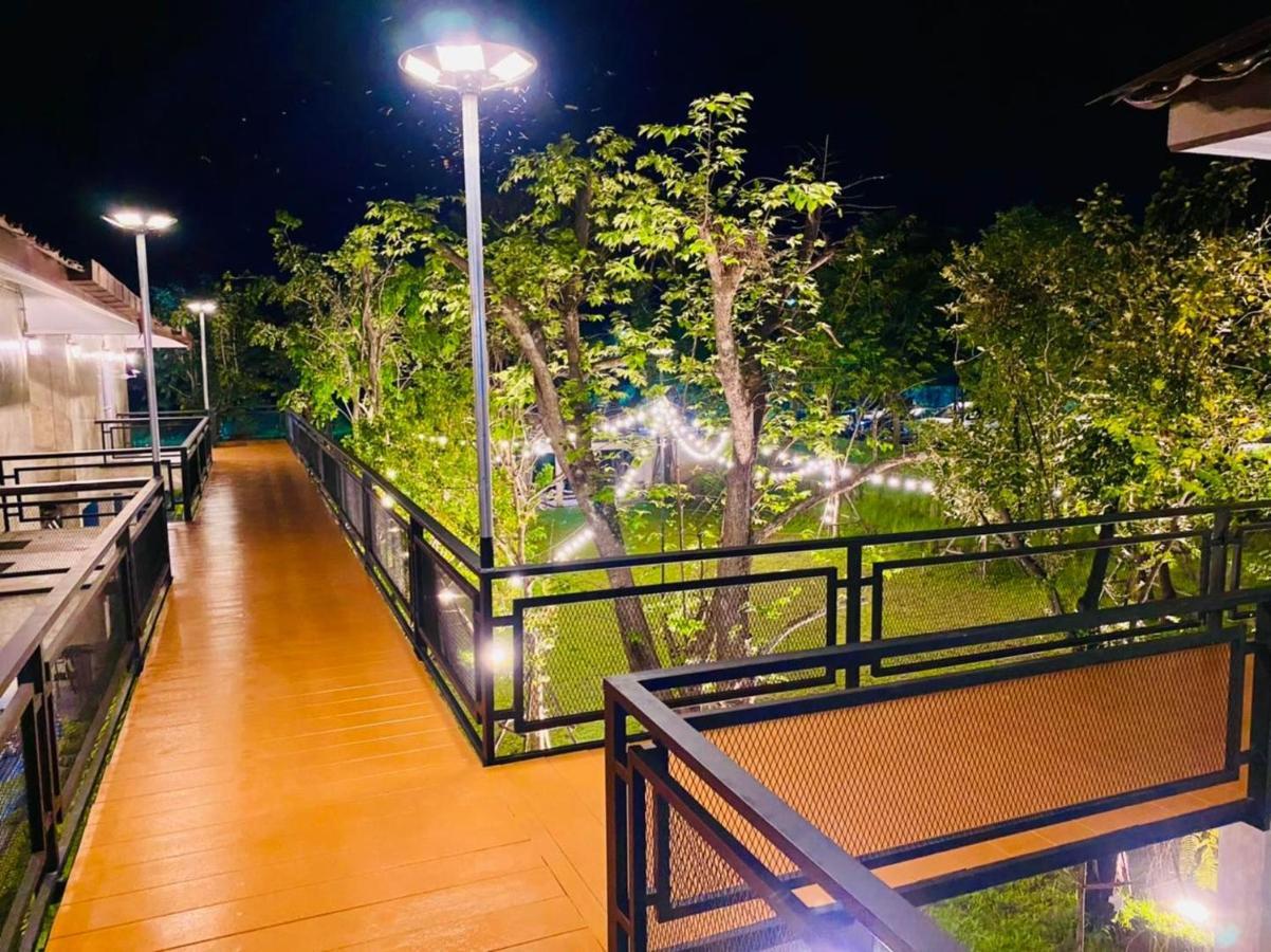 บ้านต้นไม้โฮมสเตย์อุทัยธานี Exterior photo