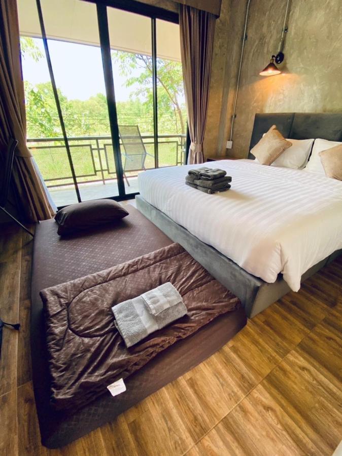 บ้านต้นไม้โฮมสเตย์อุทัยธานี Exterior photo