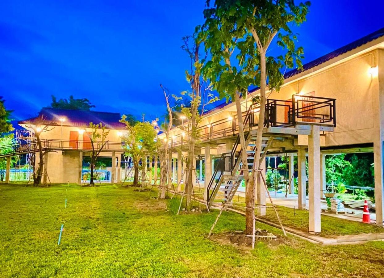 บ้านต้นไม้โฮมสเตย์อุทัยธานี Exterior photo