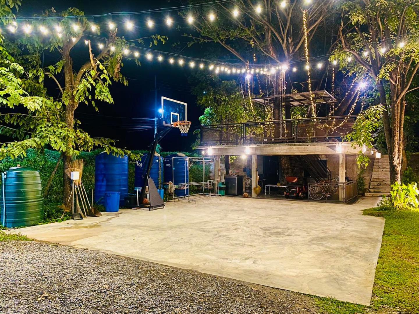 บ้านต้นไม้โฮมสเตย์อุทัยธานี Exterior photo